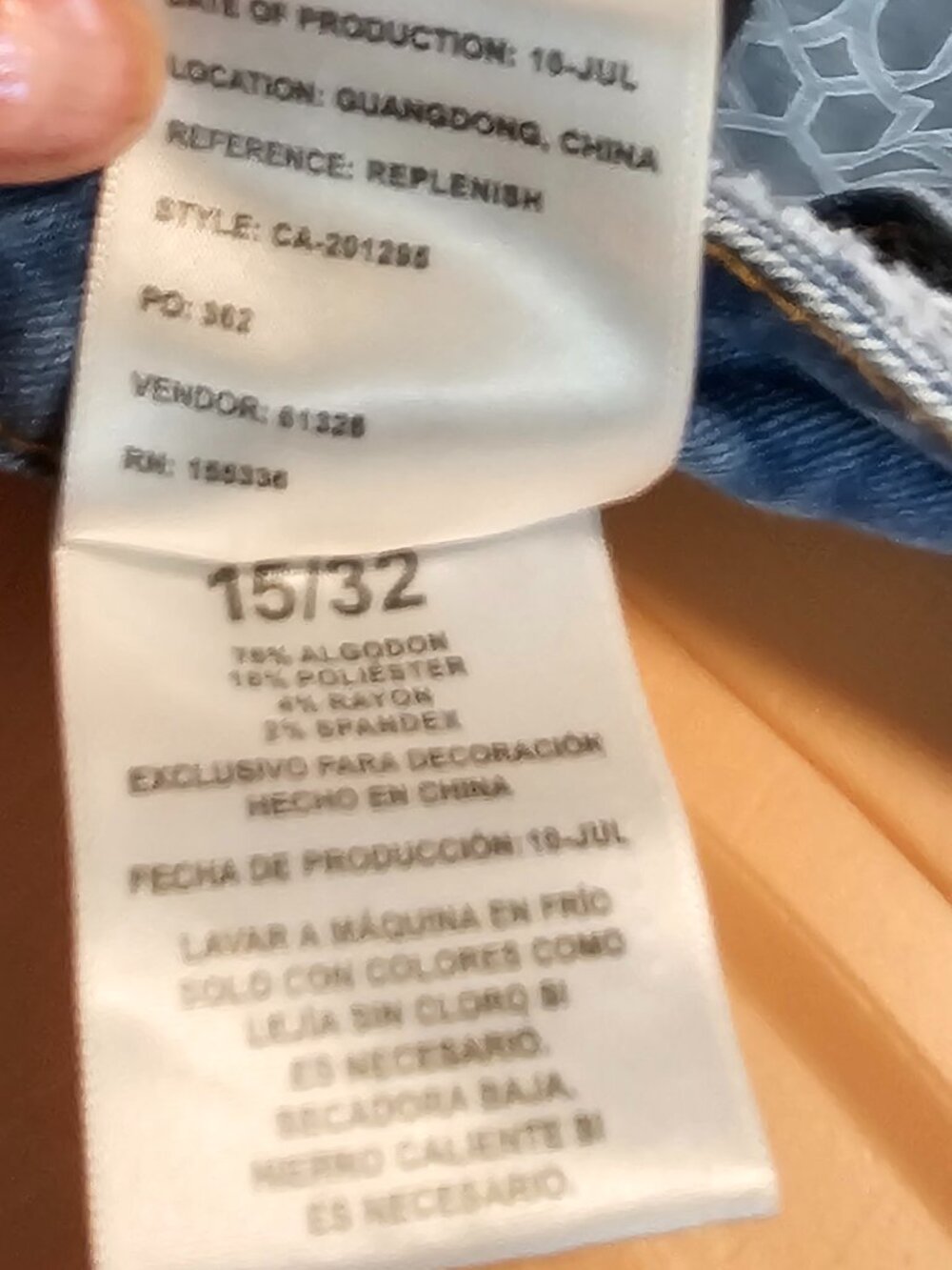 Celebrity Ace Distressed Leopard‑Patch Jeans – Size 15/32 - Picture 6 of 8